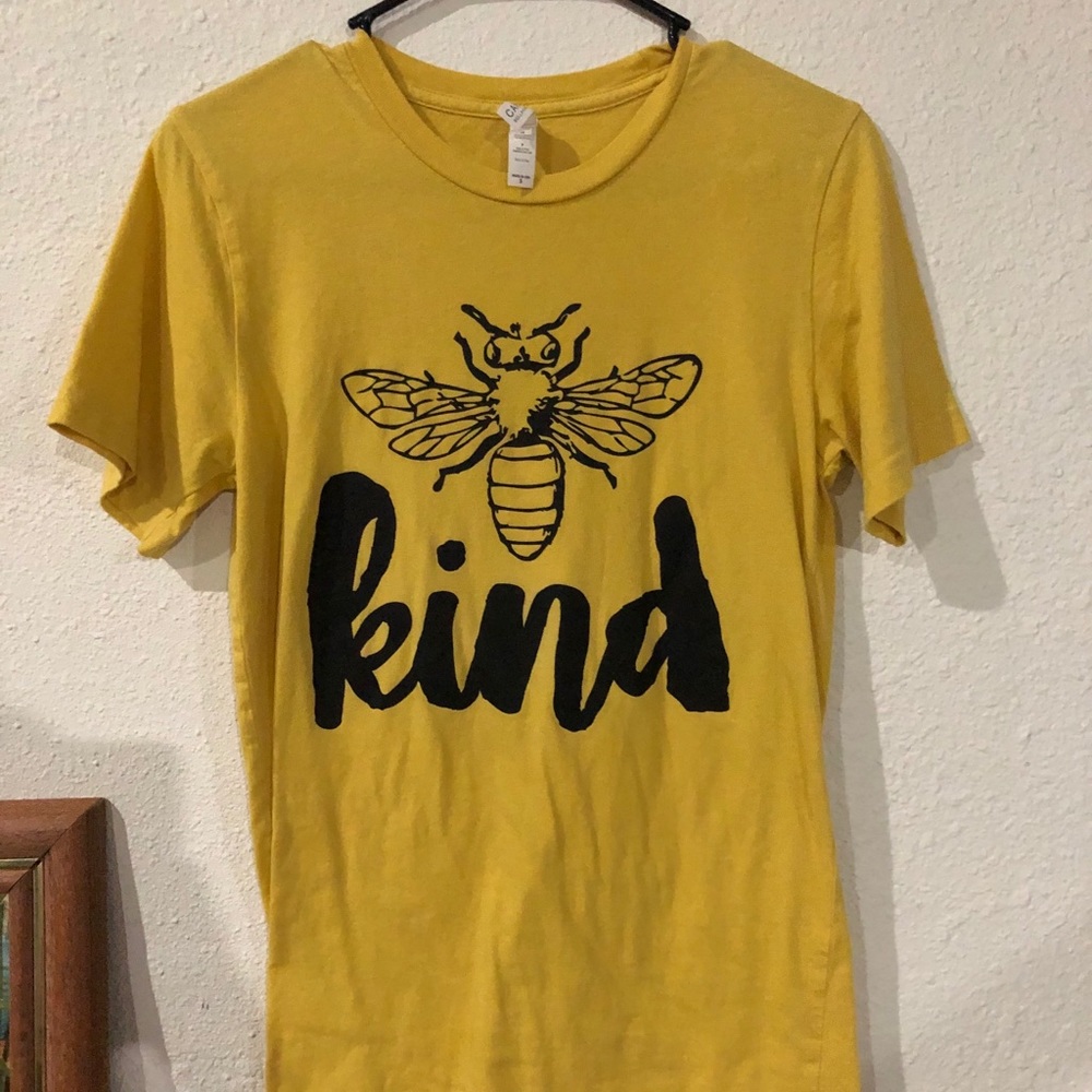 “Bee Kind” t-shirt